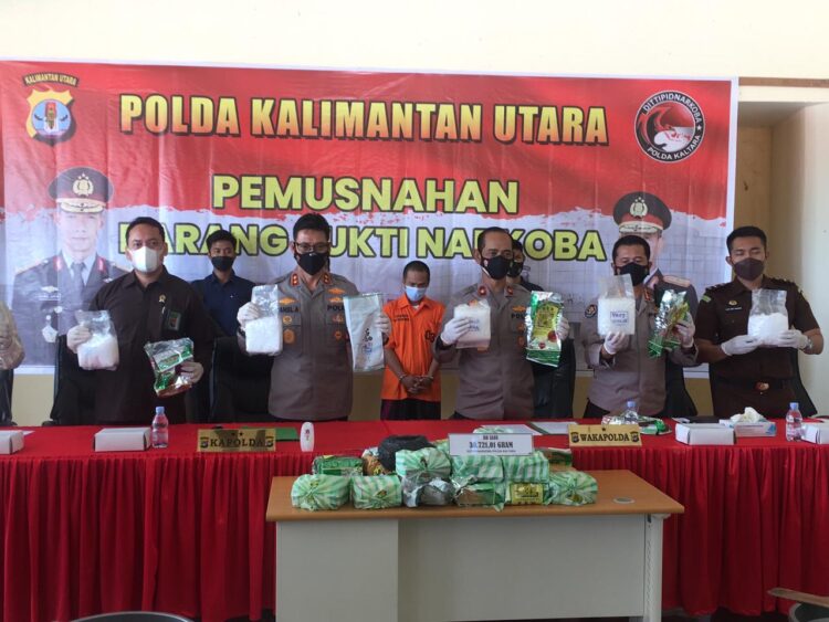 Press Release di Mapolda Kaltara, Pemusnahan Sabu Seberat 30,72 Kg