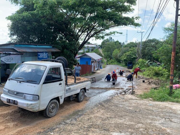 Gara-gara Solar Tumpah, Sejumlah Pengendara Terpeleset