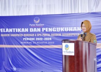 Bupati Laura Hadiri Pelantikan Pengurus DPD dan DPC Partai Nasdem