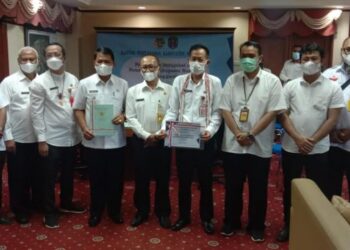 54 Sertipikat Tanah Pemda Diserahkan Oleh Kepala Kantor Pertanahan Nunukan