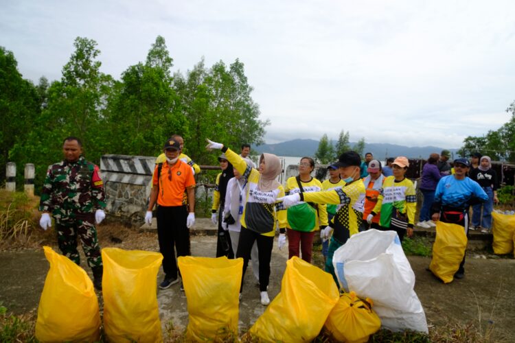 Sekitar 3 Ton Sampah Terkumpul di World Cleanup Day