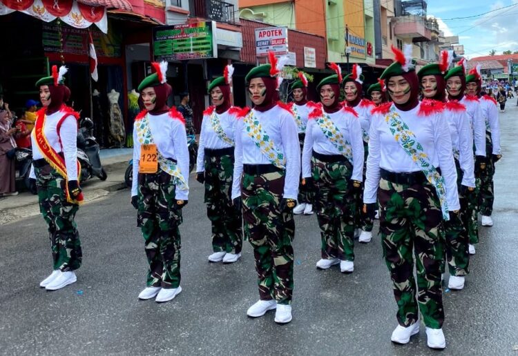 Ratusan Peserta Meriahkan Lomba Gerak Jalan Indah