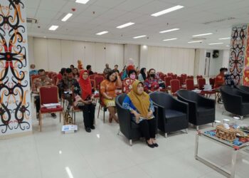 Dekranasda Menggelar Sosialisasi Bagi UKM Perajin Batik