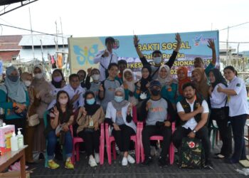 Sambut Hari Kesehatan Nasional ke-58 Dinkes P2KB Gelar Bhakti Sosial