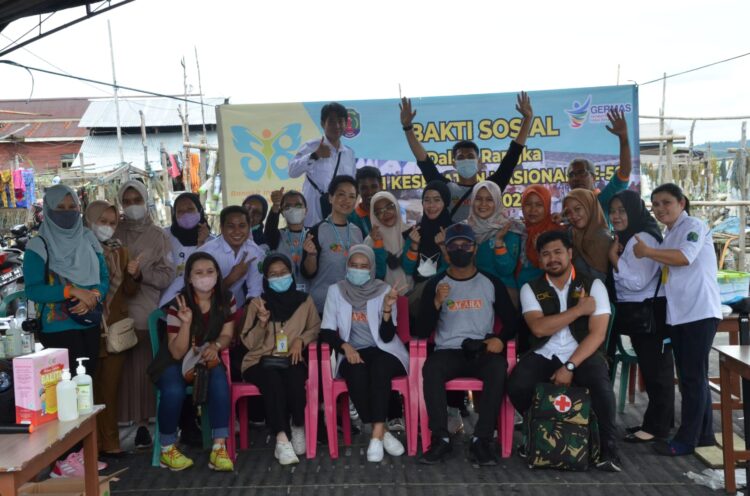 Sambut Hari Kesehatan Nasional ke-58 Dinkes P2KB Gelar Bhakti Sosial