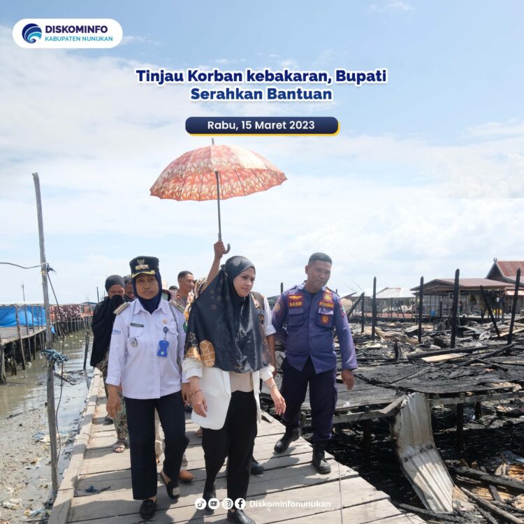 Kunjungi Korban Kebakaran, Bupati Laura Ikut Prihatin dan Berikan Bantuan