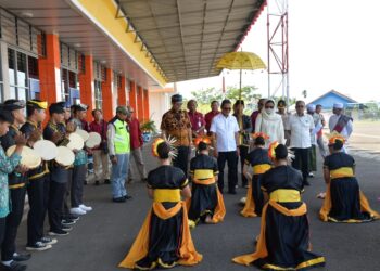 Menteri Kelautan Dan Perikanan RI Tiba Di Kabupaten Nunukan Langsung Ke Lokasi Mabettang Rumput Laut.