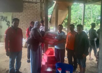 DSP3A Salurkan Bantuan Kepada Korban Tertimpa Pohon