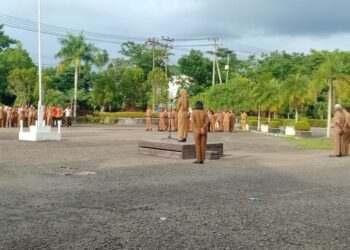 Pimpin Apel Pagi di Gadis 1, Bupati Ingatkan Pegawai Untuk Selalu Amanah