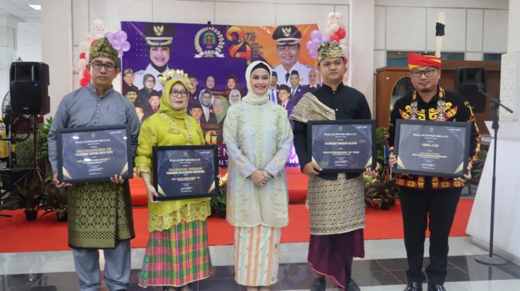 Tarian Jepen Kolosal dan Sajian Tumpeng Meriahkan HUT Kabupaten Nunukan