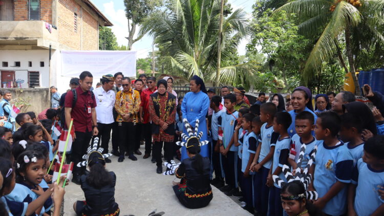 Kunjungi Yayasan SDK Francisco Yashinta, Mensos Tri Rismaharini : Jangan ada Kata Menyerah