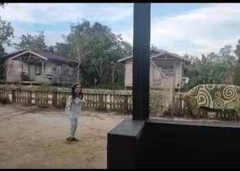 Jarak yang Jauh dan Tak Ada Transportasi, Warga RT 02 Desa Apung Kesulitan Vaksin Covid-19.