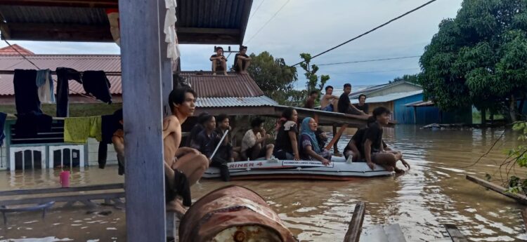 700 Rumah Warga Desa Mansalong Terendam, Ketinggian Banjir Mencapai Dua Meter