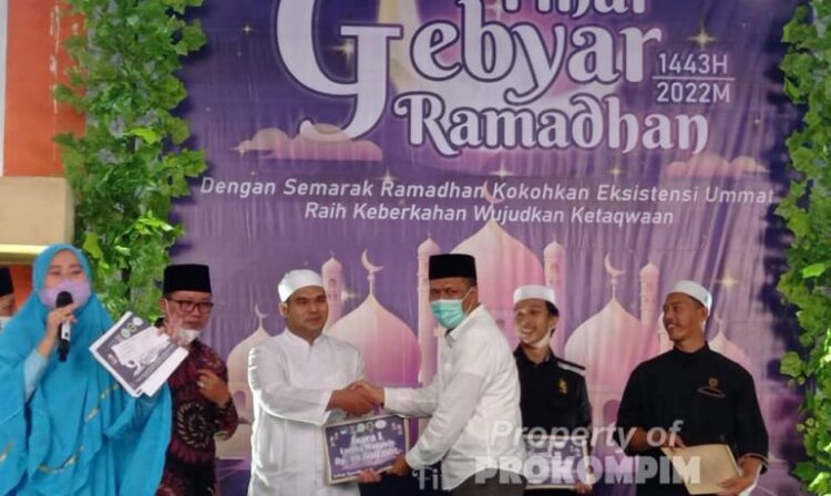 Tiba di Sebatik, Jenderal TNI Dudung Abdulrachman Tinjau Pasukan Satgas Pamtas RI – Malaysia