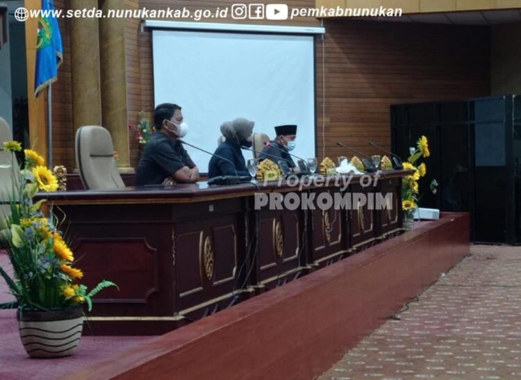 Pemerintah Daerah Sampaikan Nota Penjelasan 6 Raperda Pada Rapat Paripurna DPRD Nunukan