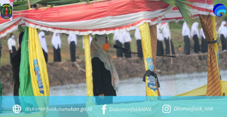 Bupati Nunukan Bertindak Selaku Irup HUT PGRI di Danau SMKN 1 Sebatik Barat
