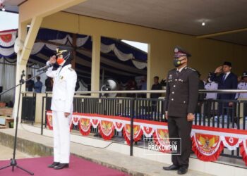 Tumbuhkan Semangat Nasionalisme, Bupati Laura Jadi Inspektur Upacara HUT RI di Sebuku