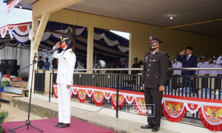 Tumbuhkan Semangat Nasionalisme, Bupati Laura Jadi Inspektur Upacara HUT RI di Sebuku