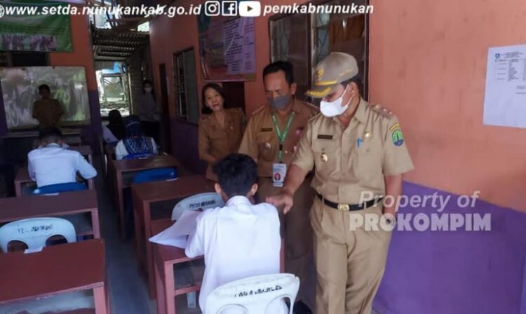 Wabup Hanafiah Tinjau Pelaksanaan Ujian Pendidikan Penyetaraan SD Dan SMP