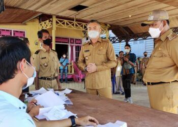 PilRT, Bupati Kunjungi Sejumlah TPS