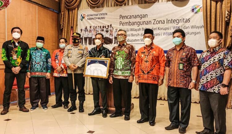 Hadiri Pencanangan Zona Integritas, Bupati : Aparatur Pemerintah Diharapkan Meningkatkan Kapasitas dan Akuntabilitas.