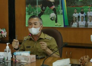 Lepas Tim Sepak Bola Putri Malinau U-23, Bupati Sampaikan Pesan
