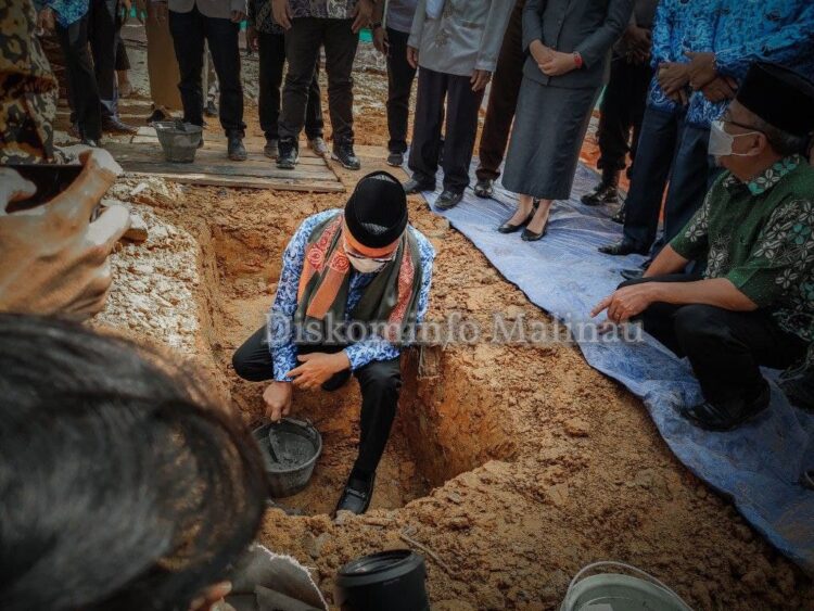 Bupati Bersama Gubernur Letakkan Batu Pertama Pembangunan Ponpes Muhammadiyah