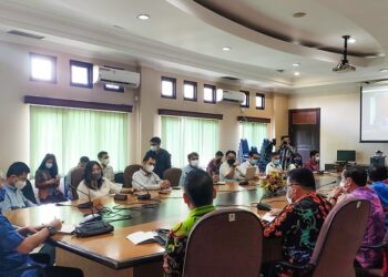 Bupati Hadiri Pertemuan Dengan PT. KHN