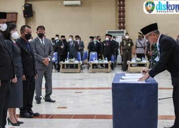 Resmi 246 ASN Dilantik dan Diambil Sumpah Janji