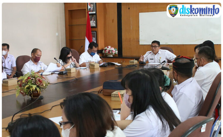 Hadiri Acara Syukuran Hasil Panen, Bupati : Terus Lestarikan Budaya Ini