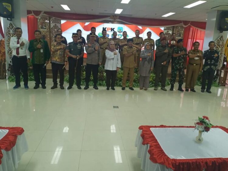 Tunjukkan Komitmen Anti Korupsi, Wabup Hanafiah dan Sekda Serfianus Hadiri Rakor Bersama KPK