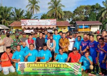 Rangkaian HUT Ke 10 Kecamatan Tulin Onsoi, Bupati Laura Buka Turnamen Sepak Bola dan Bola Volly