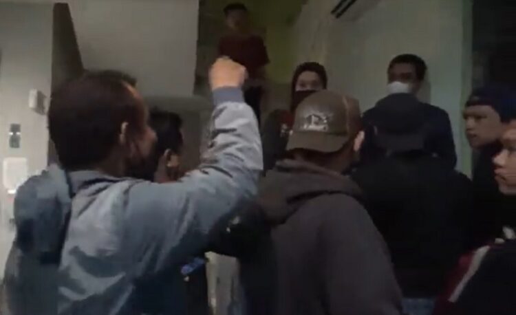 Modal Aplikasi, Pergoki Isteri dengan Pria Lain di Hotel