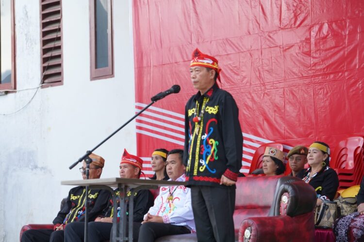 Sekda Nunukan Jadi Inspektur Upacara Penurunan Bendera HUT RI ke 78  di Kecamatan Krayan