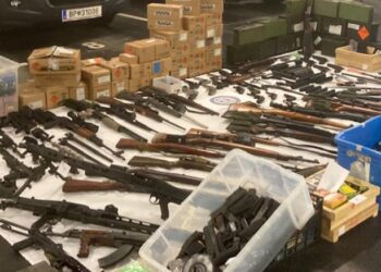 Ratusan Senjata Eks Nazi di Gudang Salah Satu Rumah Tersangka Neo-Nazi