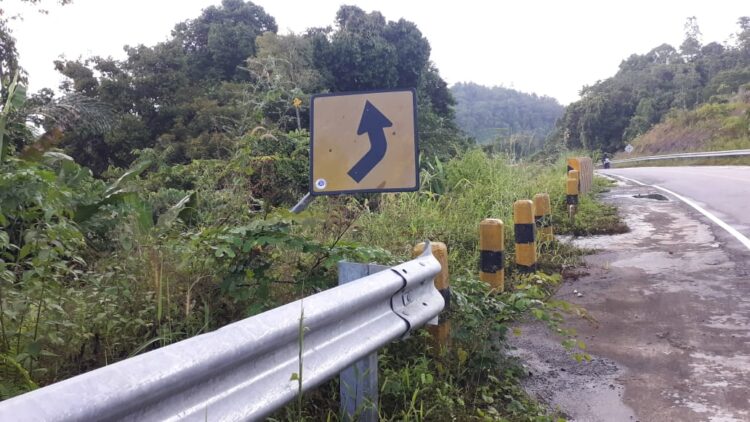 Beberapa Tiang Rambu Lalulintas di Poros Kaltara, Perlu Diperbaiki