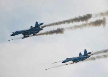 Langit Ukrania Diteror “Ghost of Kyiv”, Angkatan Udara Rusia Mundur