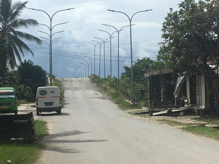 Jalan Poros Jembatan Meranti, akan Mulus Jelang Pemilu Serentak?