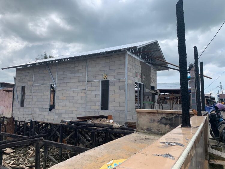 Pasca Kebakaran, Warga RT 03 Kelurahan Sebengkok  Mulai Bangun Rumahnya Kembali