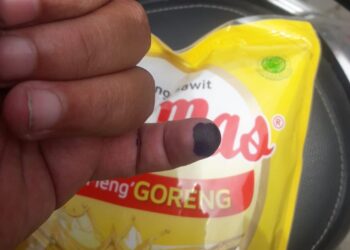 Beli Minyak Goreng di Tanjung Selor, Maksimal 2 Liter dan Jari Dicelup Tinta