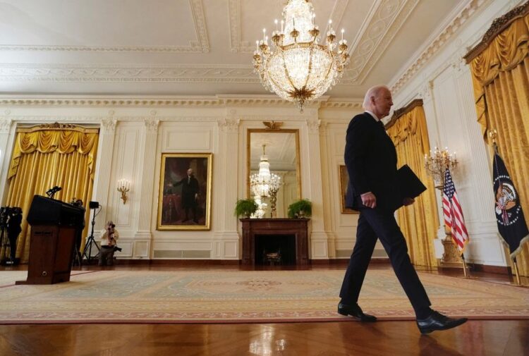 Joe Biden Resmi Mengirim Pasukan ke Baltik