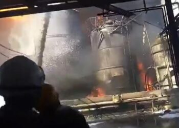 Tiga Tewas, 10 Terluka dalam Kebakaran di Pabrik Fluorokimia Gujarat India