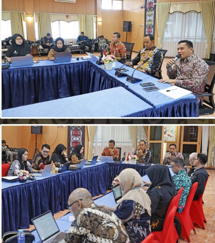 Pansus bersama tim Kementerian Hukum mengharmonisasikan dua Ranperda strategis. (Humas DPRD Kaltara)