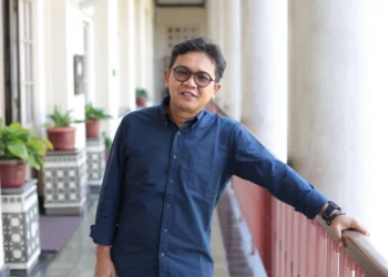 Profil Arie Sujito, Wakil Rektor UGM yang Jadi Panelis Debat Pilgub Kaltara