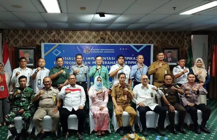 BPN Nunukan Serahkan Sertipikat Aset Pemda