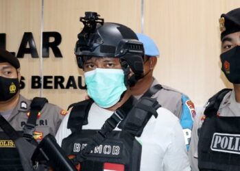 Enak-enak Gituin 6 Wanita dan Makan Gak Bayar, ‘Brimob’ di Berau Kena Ciduk