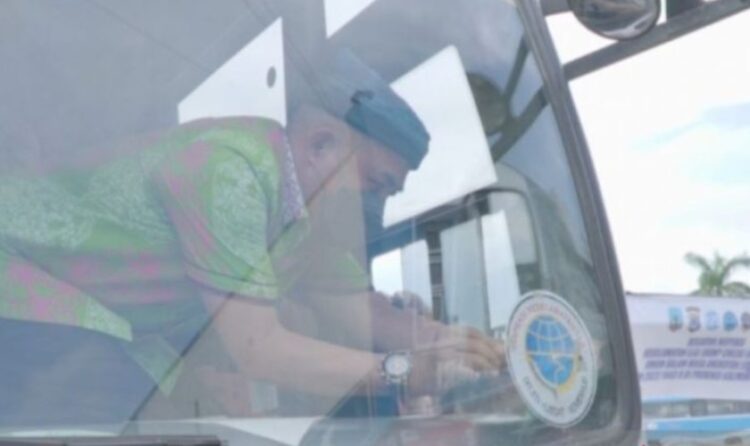 Dishub Kaltara melakukan inspeksi armada mudik di Pool Damri