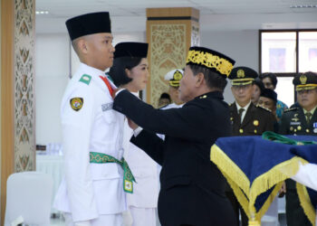 Gubernur Zainal Kukuhkan 26 Paskibraka Kaltara untuk HUT RI ke-81