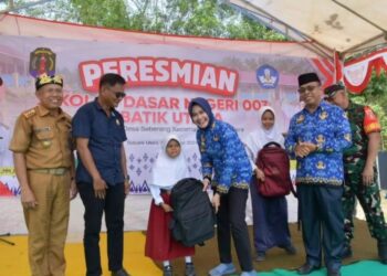 Bupati Laura Resmikan Peningkatan Sekolah Fillial Menjadi SD Negeri 003 Sebatik
