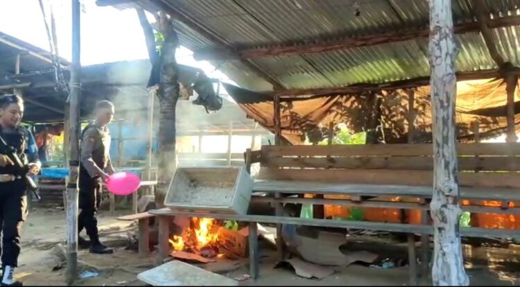 Fakta-fakta Penggerebekan Kosong Sabung Ayam di Binalatung, Informasi Bocor Duluan?